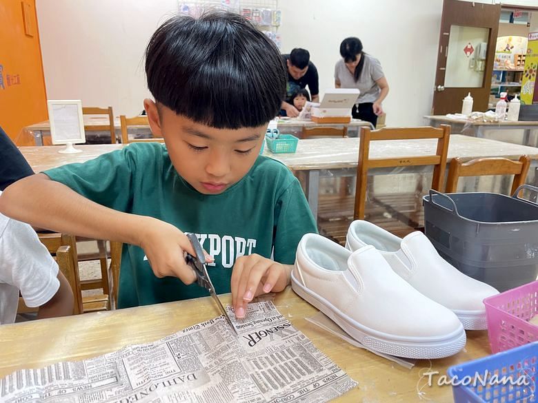 【台中景點】鞋寶觀光工廠  帶孩子體驗自己的鞋自己設計！而且不只是鞋，連包包也都有唷！ @章魚娜娜 ∞ 玩味生活