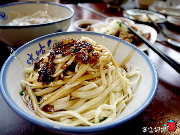 新竹美食》ㄤ咕麵｜傳承一甲子的好味道，油蔥香就是不敗的古早好滋味！ @章魚娜娜 ∞ 玩味生活