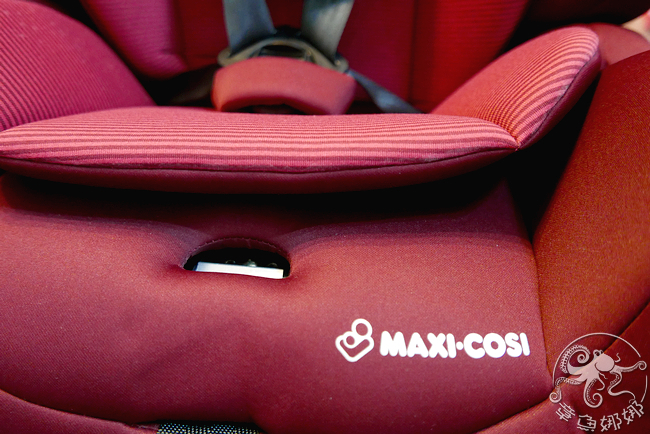 【Maxi-Cosi Aura】跨階段成長型汽車座椅，能長期使用CP值高〈9M-12Y〉，終於找到買一次就能使用到底的好物，再也不擔心換椅問題。 @章魚娜娜 ∞ 玩味生活