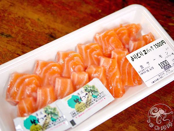 沖繩okinawa我來囉！【那霸泊港漁市場/泊いゆまち】吃海鮮嗑生蠔，海膽、干貝、甜蝦通通來吧！ @章魚娜娜 ∞ 玩味生活